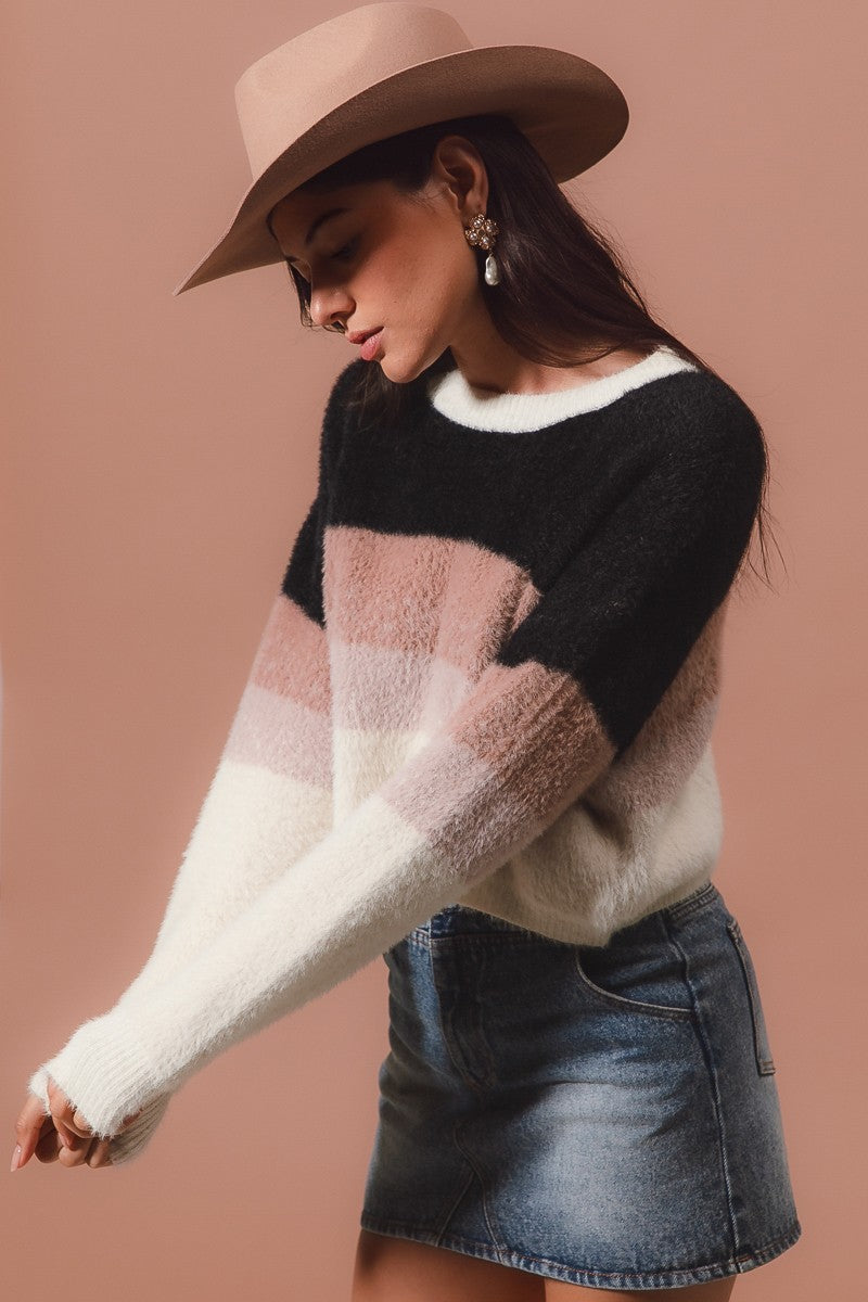 GRADIENT SWEATER